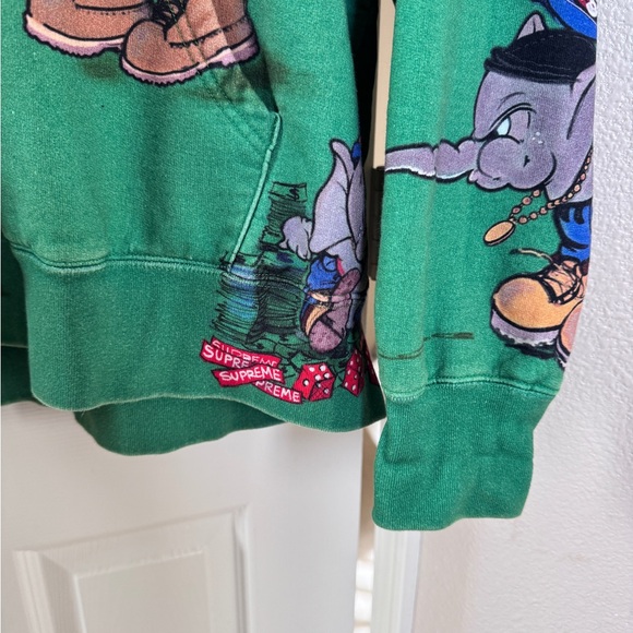 💥💥CLEARANCE!!💥💥 Supreme Green Elephant Print Hoodie Sweater in Large - Picture 4 of 11